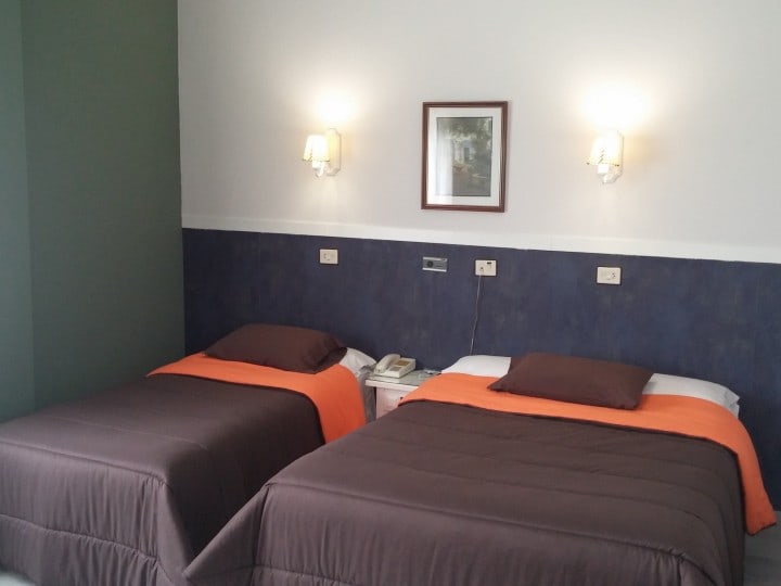Habitación Doble Twin Habitaciones con el mejor equipamiento en tu hotel en Lugo